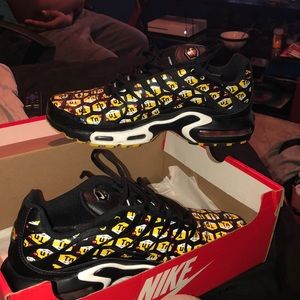 Air Max Plus QS